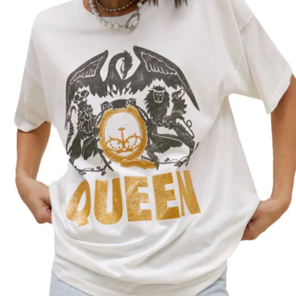 Daydreamer Queen Glitter Crest Tee